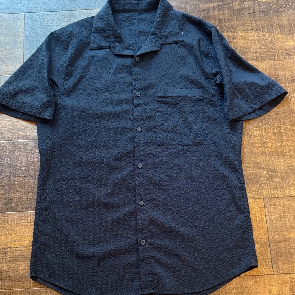 lululemon athletica Airing Easy Navy Button Down